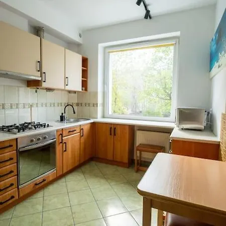 Lucky شقة غدينيا